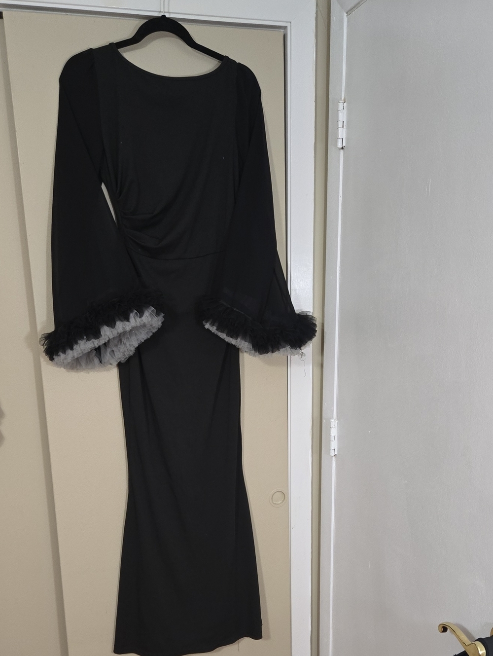 Unmarked Black Maxi Dress with Layered Tulle Trim Cuffs Size Medium Costume